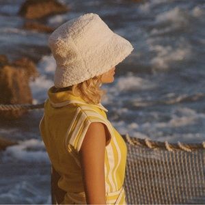 Lack of color Teddy Bucket Hat in Cream 56cm BNWOT